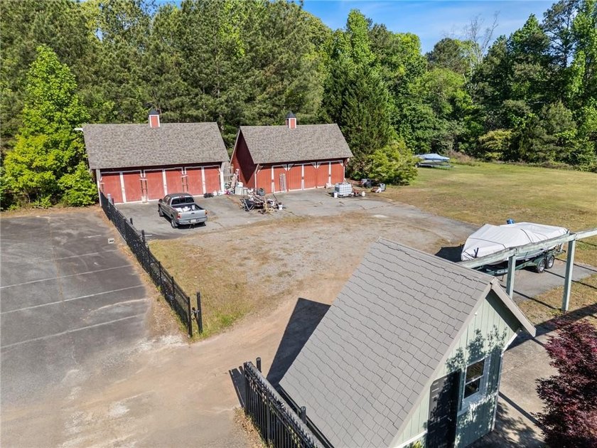 Rare 2.5 acre opportunity in Forsyth County offering a unique - photo 14
