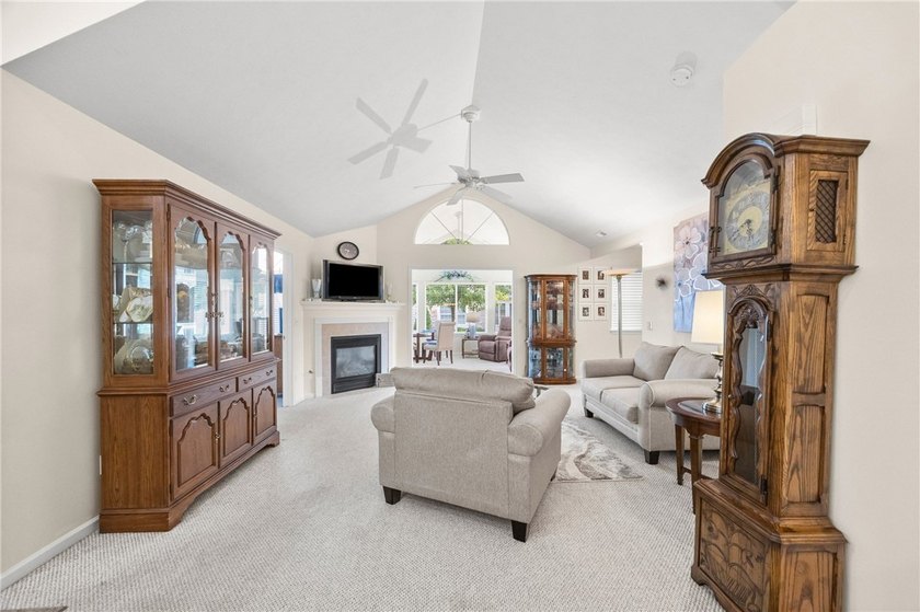 Estate No PCD!! Sensational 2 bedroom, 2 full bath Ranch - photo 12