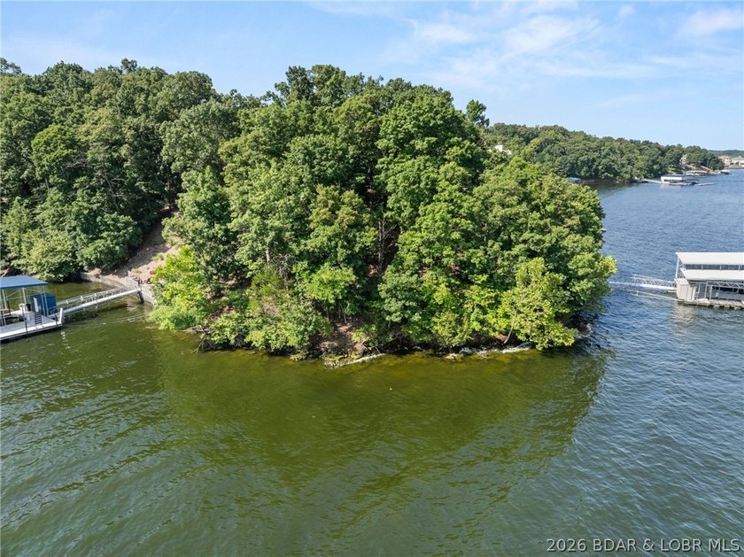 Welcome to one of Porto Cima's most extraordinary point lots on - photo 4