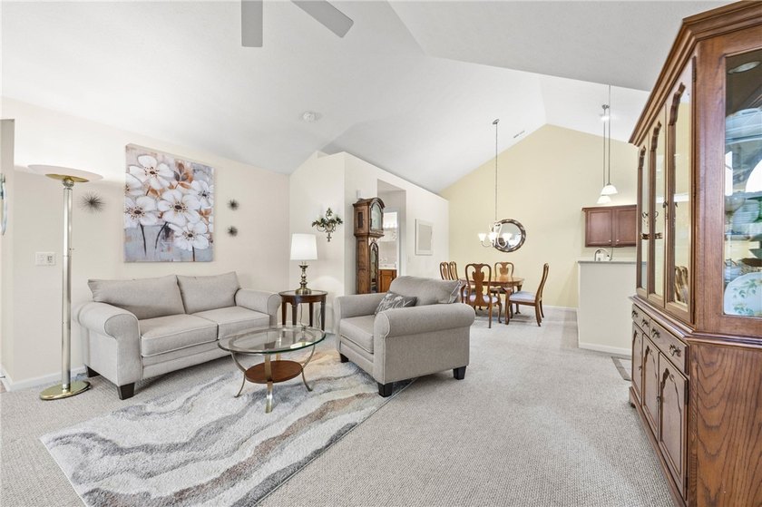 Estate No PCD!! Sensational 2 bedroom, 2 full bath Ranch - photo 16