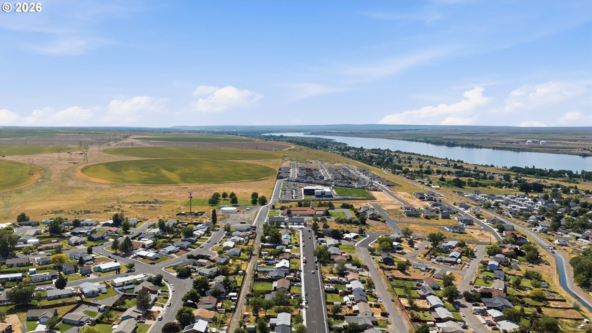 Build your vision on this BEAUTIFUL lot! Offering expansive view - photo 7