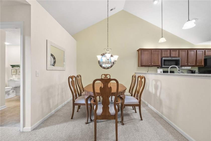 Estate No PCD!! Sensational 2 bedroom, 2 full bath Ranch - photo 19