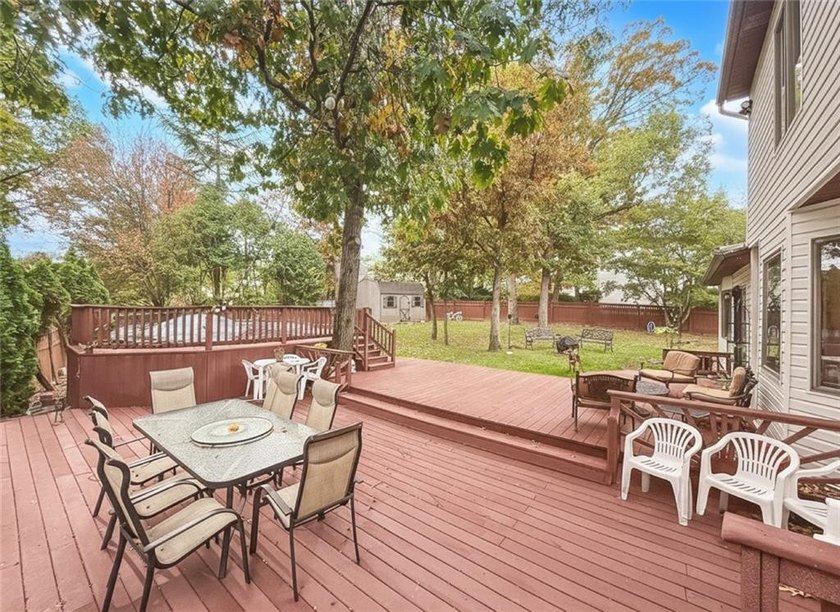 Welcome to 282 Boscombe Avenue - A South Shore Gem! Nestled on a - photo 33