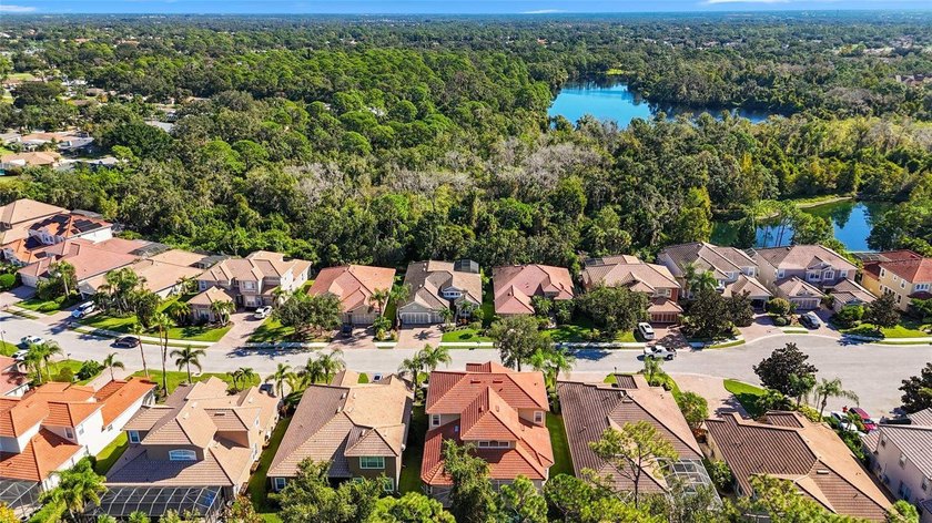 This beautifully updated 5-bedroom, 4-bathroom residence has - photo 50