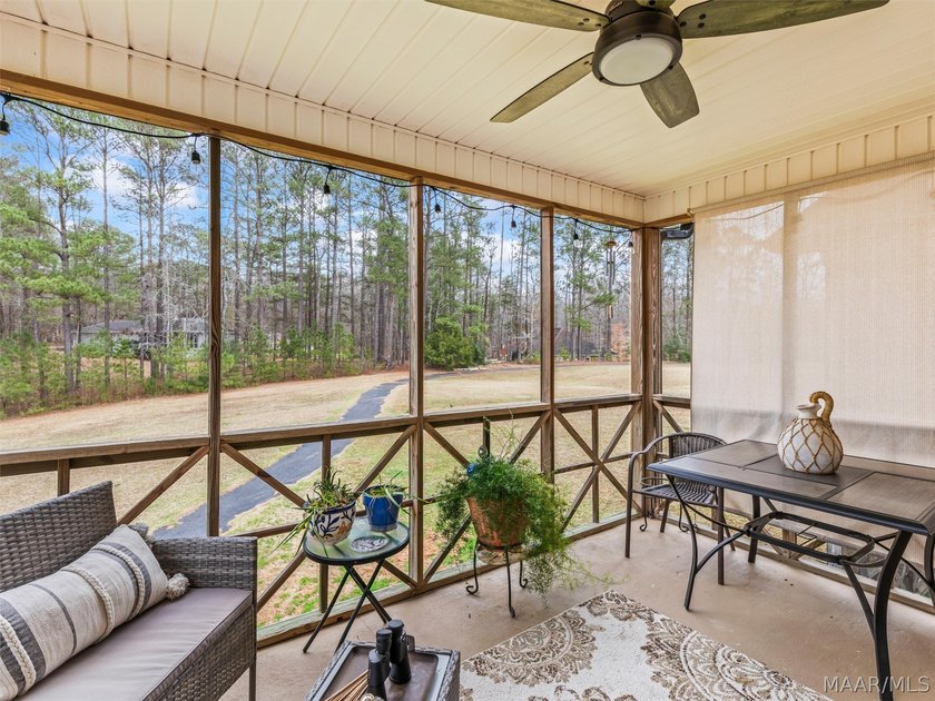 Enjoy stress free Lake Martin living in this updated Golf Colony - photo 10