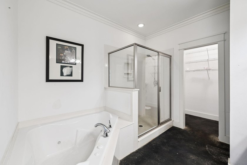 This 3 bedroom, 2 bathroom cottage offers a compelling - photo 23