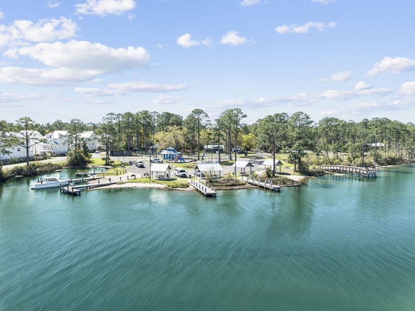 This 3 bedroom, 2 bathroom cottage offers a compelling - photo 31