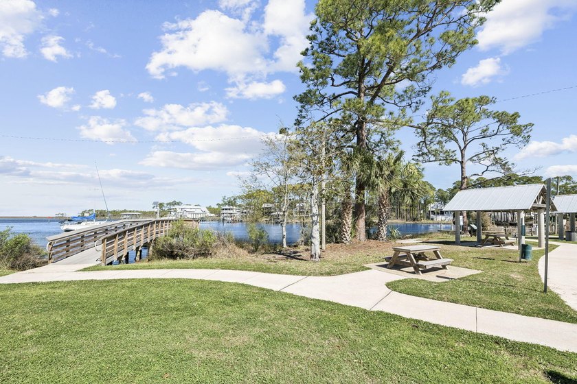 This 3 bedroom, 2 bathroom cottage offers a compelling - photo 34