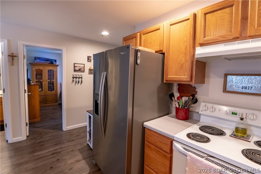 Don't miss your opportunity to own a beautifully furnished - photo 11