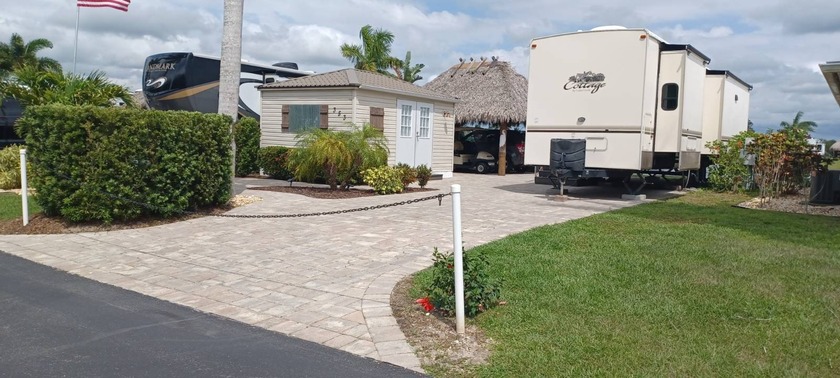 Beautiful Lakefront Lot in a 5-Star Gated Community Experience - photo 15