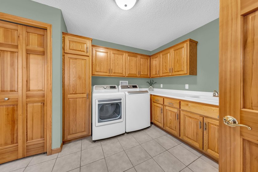 Wonderful one-level living in the highly sought-after Eagle - photo 25