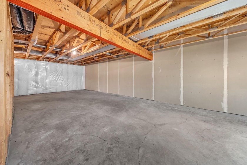 Wonderful one-level living in the highly sought-after Eagle - photo 27