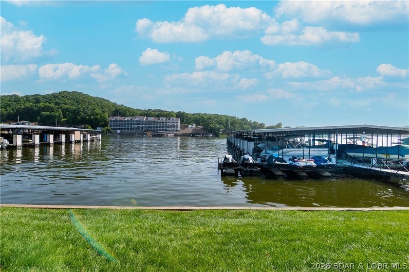 Don't miss your opportunity to own a beautifully furnished - photo 41