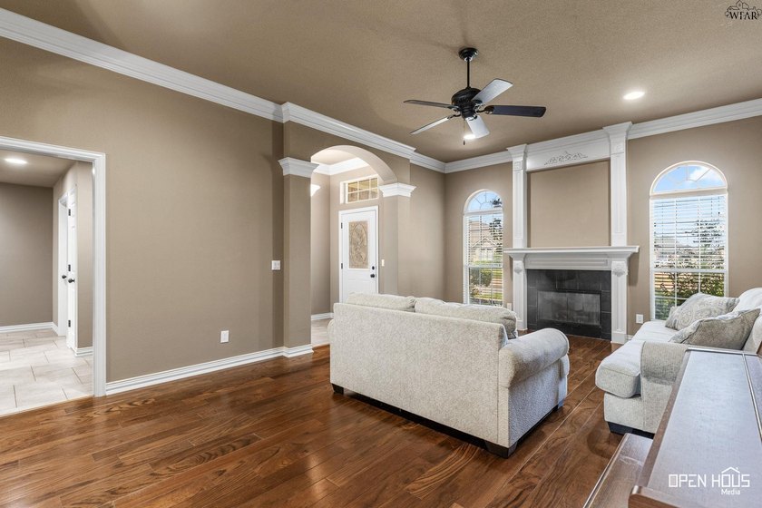 Beautiful 3-bedroom, 2-bath, 2-car garage home featuring - photo 3