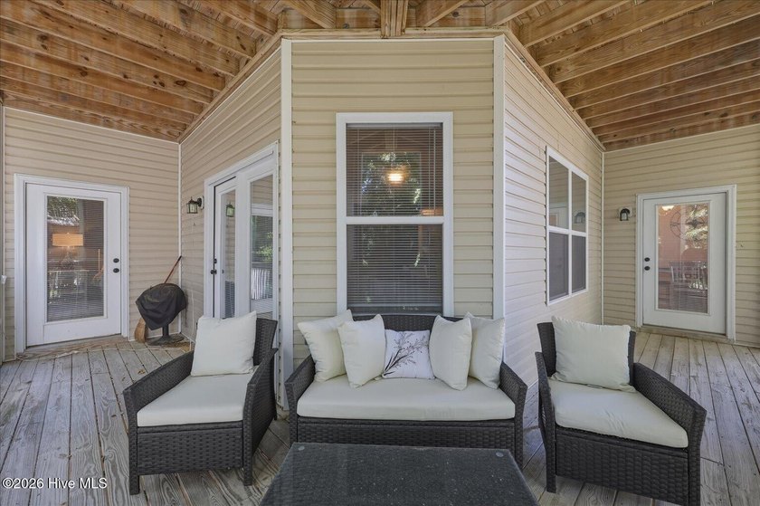 Beautiful 3-bedroom, 2-bath condo ideally located near the - photo 6