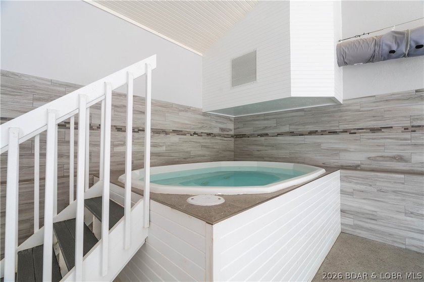 Whether you're looking for the perfect Lake of the Ozarks - photo 21