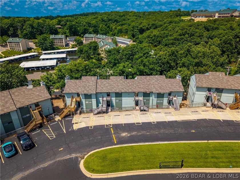 Whether you're looking for the perfect Lake of the Ozarks - photo 36