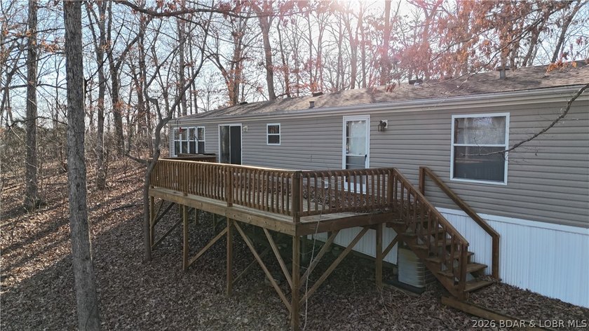 Discover the perfect blend of privacy and convenience with this - photo 3