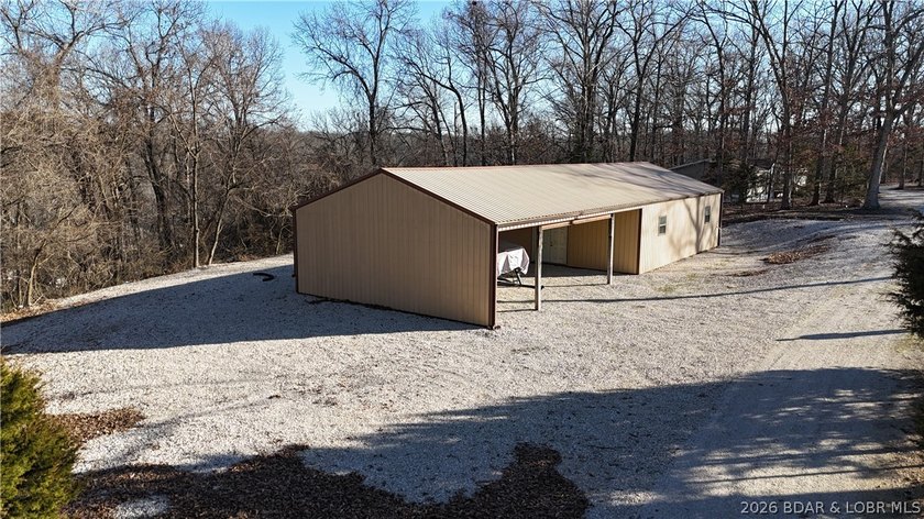 Discover the perfect blend of privacy and convenience with this - photo 6