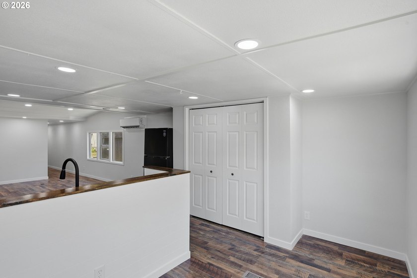 Move-in ready and beautifully remodeled! This 2-bedroom, 1-bath - photo 9