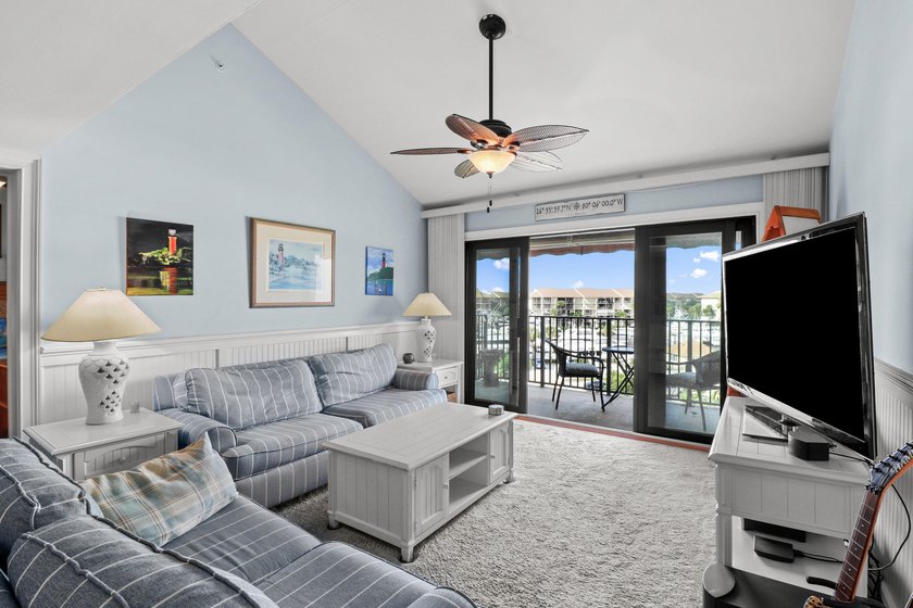 Best buy!!!! Enjoy this most desirable Bluffs Marina penthouse - photo 11