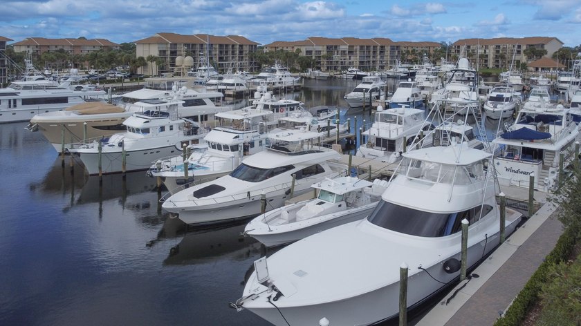 Best buy!!!! Enjoy this most desirable Bluffs Marina penthouse - photo 34