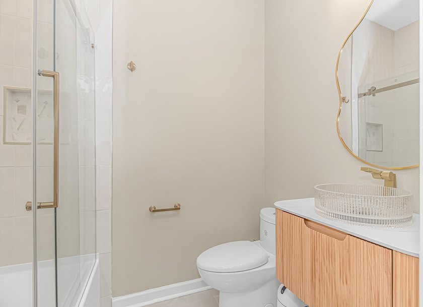 Welcome to this exceptional 3-bedroom, 4-bath mixed-use townhome - photo 21
