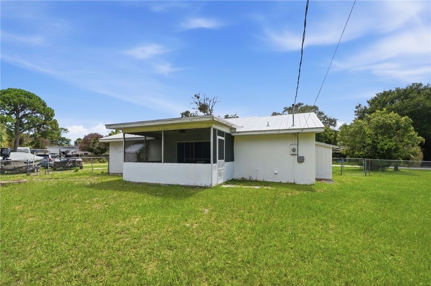 Searching for a smaller home on a larger piece of land with no - photo 22