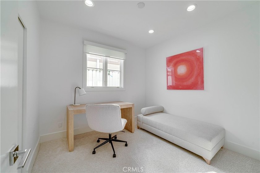 Positioned perfectly, In the coveted Flower Streets of Corona - photo 24