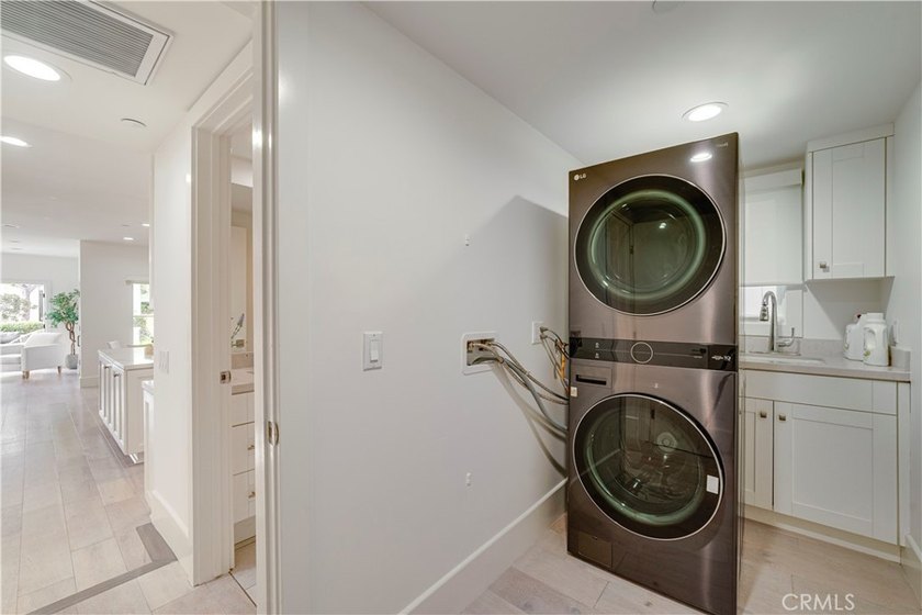 Positioned perfectly, In the coveted Flower Streets of Corona - photo 26