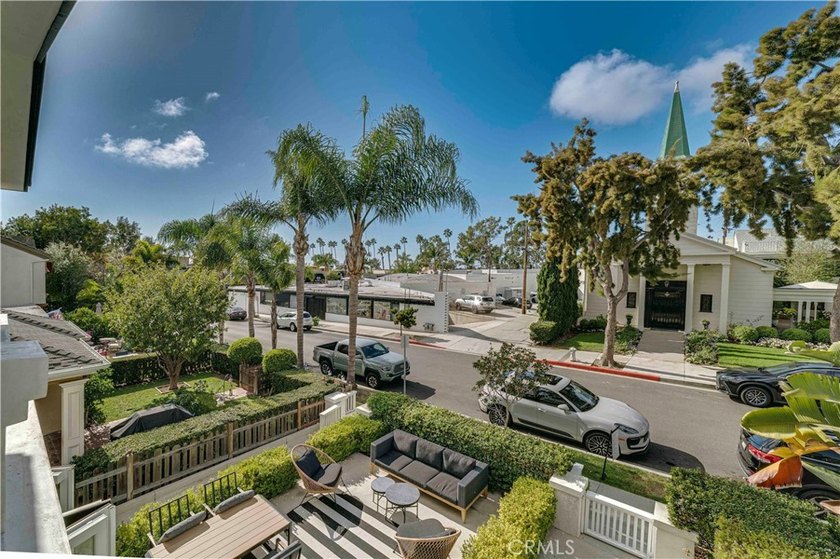 Positioned perfectly, In the coveted Flower Streets of Corona - photo 39