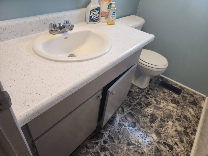 Welcome to this adorable manufactured home in desirable 4 - photo 8