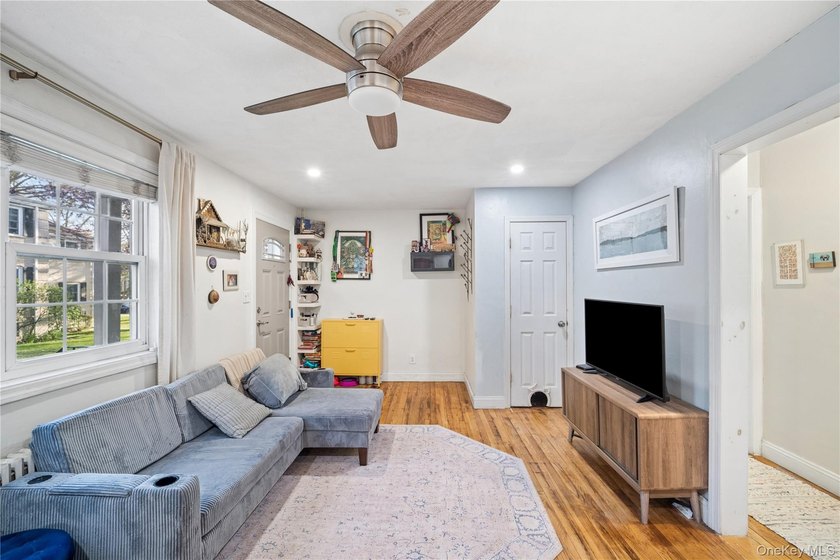 Welcome to this spacious 2 Bedroom Residence in The Estates at - photo 3