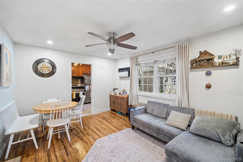 Welcome to this spacious 2 Bedroom Residence in The Estates at - photo 6