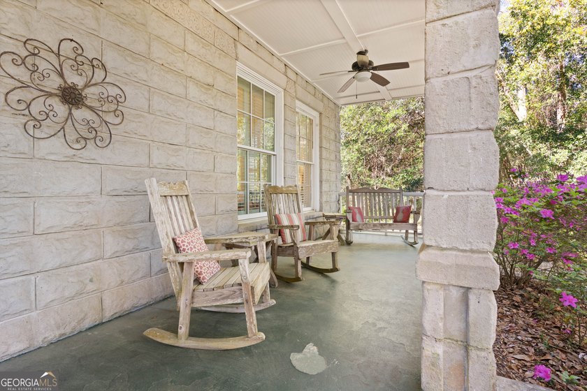 PURCHASE THIS LOVELY HOME FURNISHED OR UNFURNISHED IF YOU - photo 7