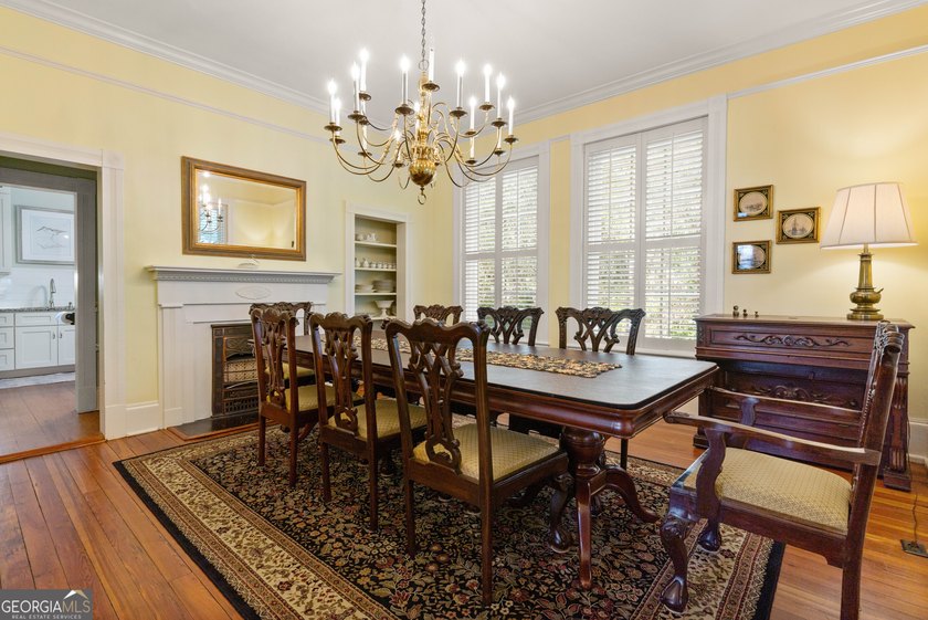 PURCHASE THIS LOVELY HOME FURNISHED OR UNFURNISHED IF YOU - photo 10