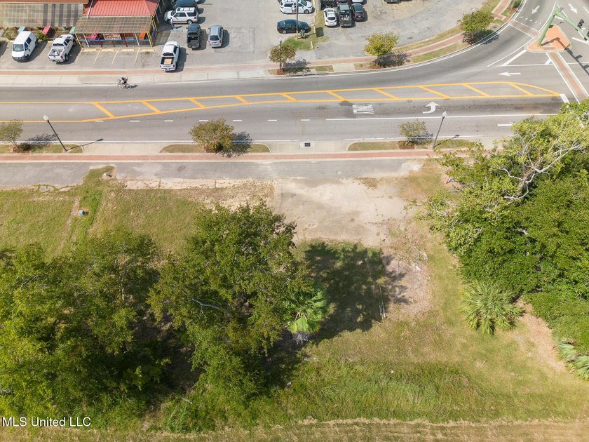 PRIME LOCATION - FRENCH MARKET DISTRICT!! This is the - photo 12