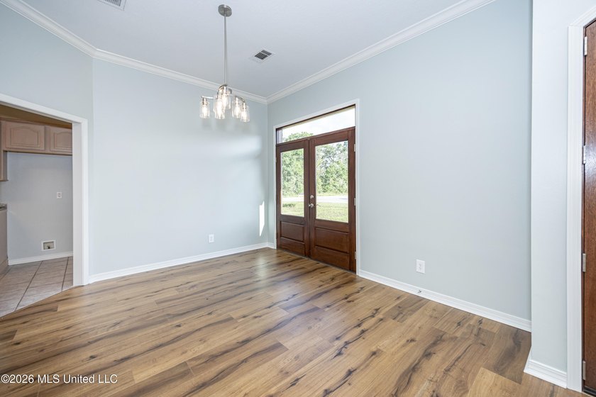 Welcome to 5601 Woody End in Ocean Springs - a beautifully - photo 13