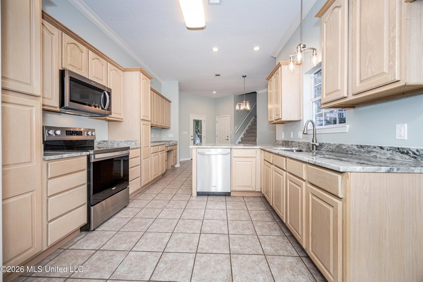 Welcome to 5601 Woody End in Ocean Springs - a beautifully - photo 24