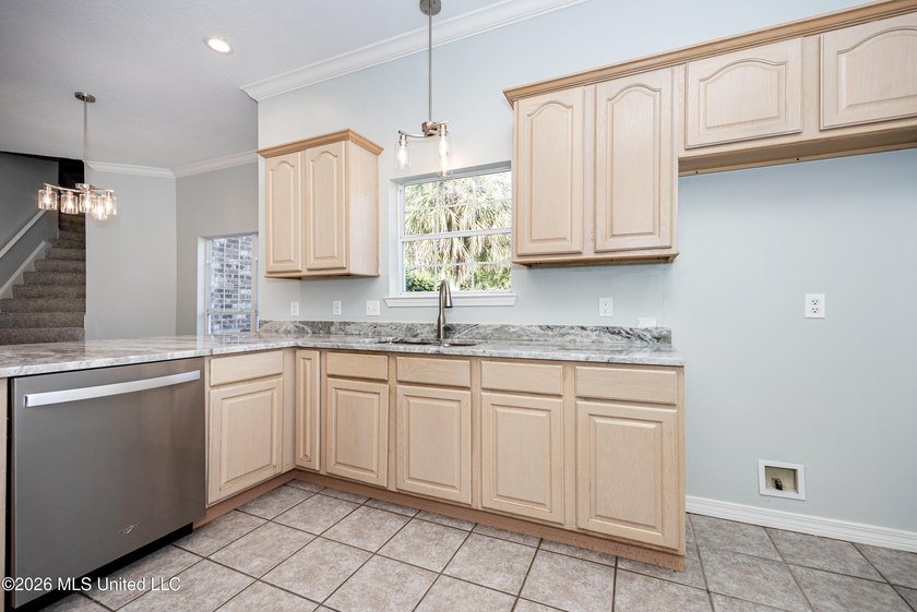 Welcome to 5601 Woody End in Ocean Springs - a beautifully - photo 25