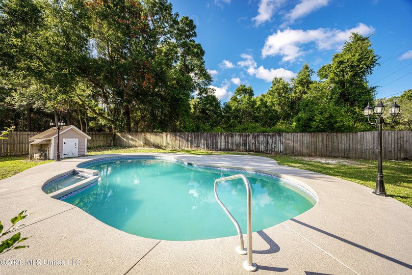 Welcome to 5601 Woody End in Ocean Springs - a beautifully - photo 32