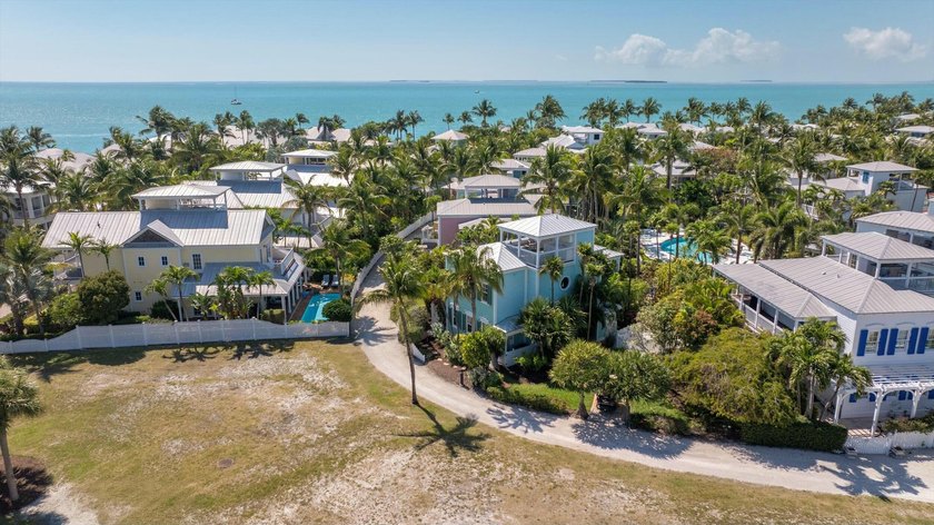 Surprising water views combined with maximum privacy are the - photo 11