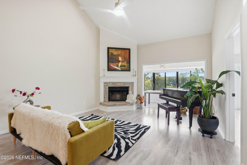 WATERFRONT beautifully updated 3-bedroom, 2-bath townhome - photo 14