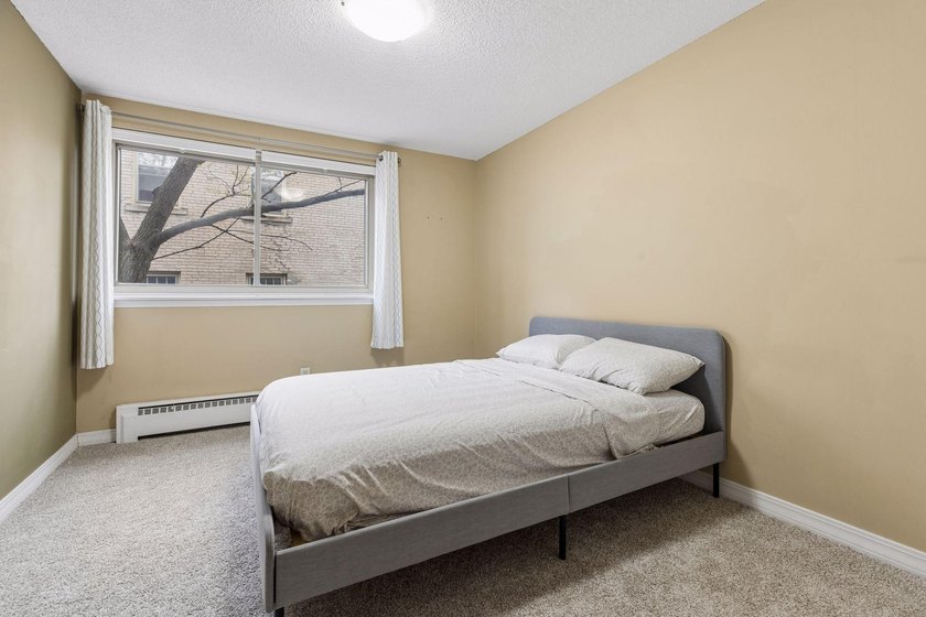 Welcome to the Lowry Hill Park Condominiums! Located directly - photo 14