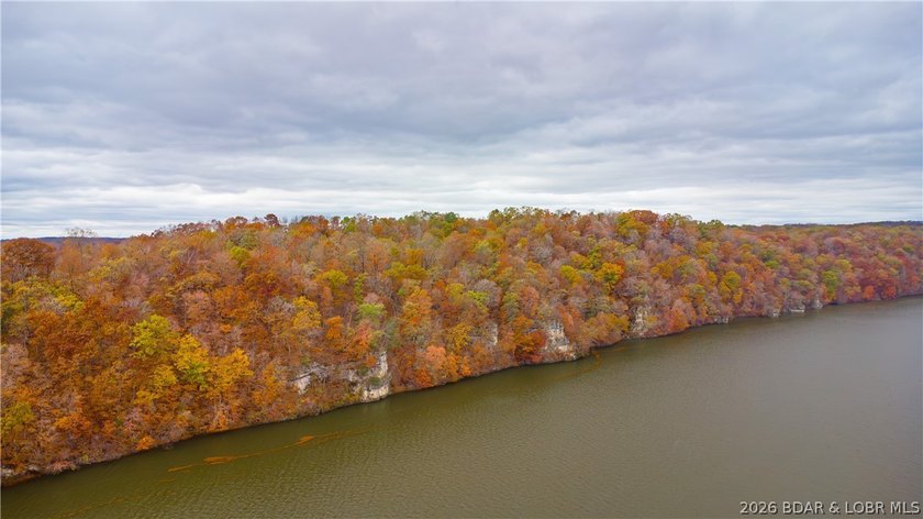 An extraordinary development opportunity in a lake area gated - photo 5