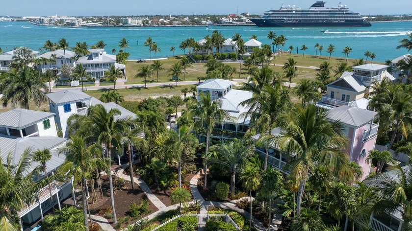 Surprising water views combined with maximum privacy are the - photo 50