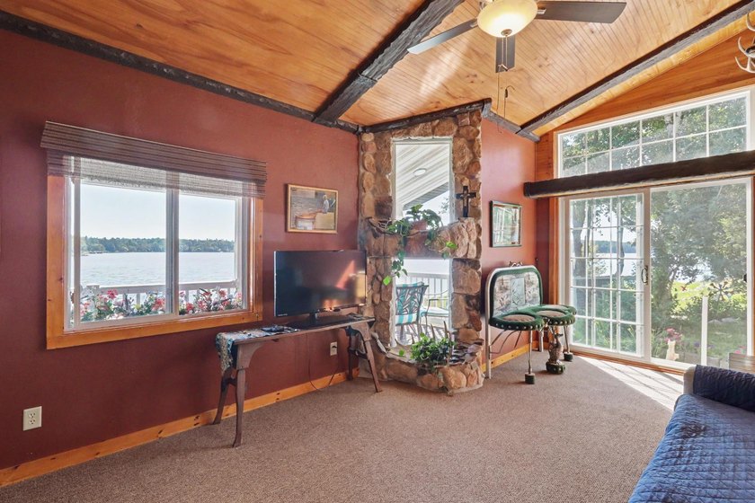 Enjoy classic Northwoods lake living on beautiful Little Arbor - photo 16
