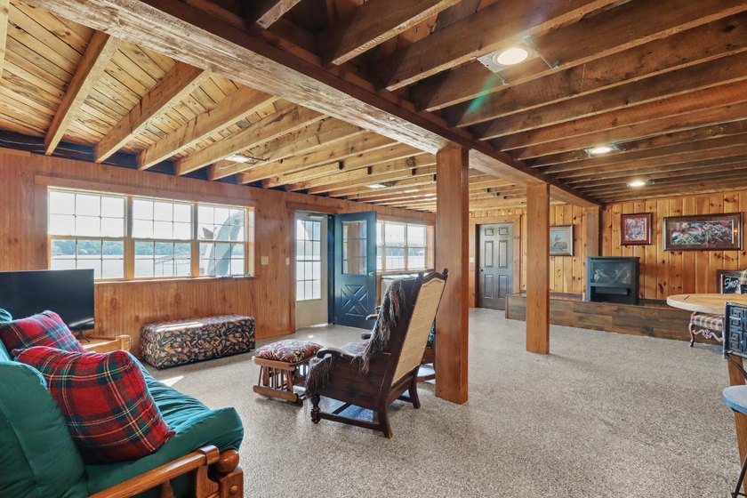 Enjoy classic Northwoods lake living on beautiful Little Arbor - photo 27