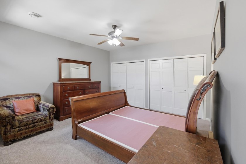 Showings begin 7/23. Opportunities like this don't come along - photo 29