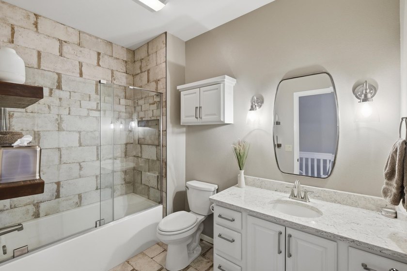 Showings begin 7/23. Opportunities like this don't come along - photo 35